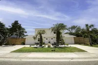 Pet friendly beach house w/private backyard & outdoor shower- steps from beach