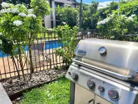 Kalama Terrace Renovated Retreat, Centrally Located with AC!
