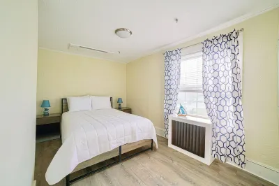 Renovated One Bedroom in Falmouth Downtown close to the beach