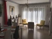 Villa à Villa à Epinay sur Orge Hotels in Epinay-Sur-Orge