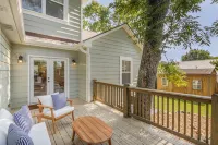 Park Street Dream in Downtown Northport, 2.5 Miles from U of A Stadium