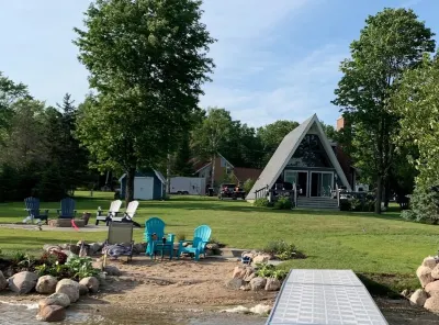 Four-season lakefront charm in Northern Michigan Hotels near Petoskey State Park