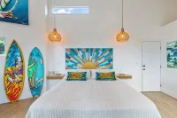 Modern ocean view suite walking distance to the coolest beach town in Maui