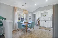 3BR Modern | Midtown Escape | 5 Miles To Downtown