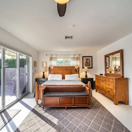 Waterfront Heated pool with Jacuzzi 3/2 in Lauderdale by the Sea