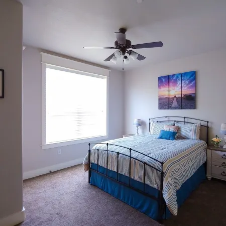Panoramic Lake Travis Escape – 3Br 3BA Unit w  Lake View Balcony & Resort Pools