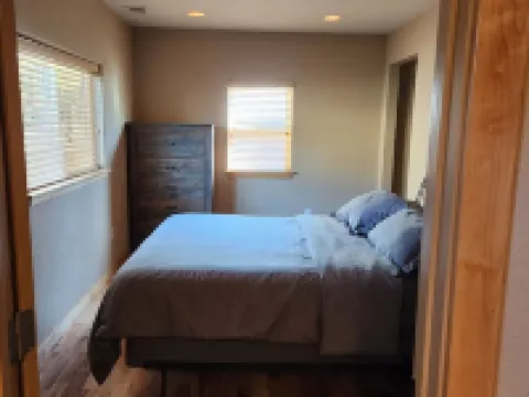Escape to Nature: Charming 3-Bedroom Cabin near Trinity Lake Hotels in Trinity County