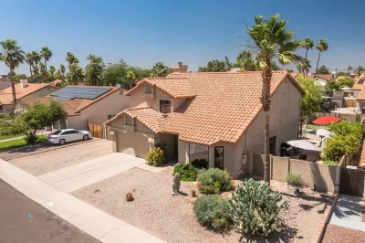 😎🏜️ <br>NEW Beautiful Relaxed Elegant Retreat.2330 sf 4b3b. Hotels near Arizona Christian University