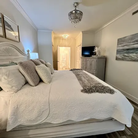 Exceptional Reviews Upgrades Stunning View Indoor Pool Boat Access Fish Cleaning