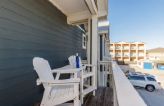 4br/3Ba Oceanview from balcony!  Sleeps 12 w/ hot tub!