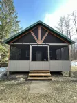 Quiet cabin minutes from UPPER RED LAKE and major resorts
