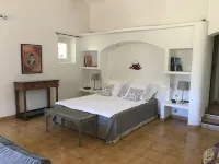 Au Cœur du Luberon, "l'atelier de La Baronnie" Charme Absolu à 4km de Gordes 薰衣草博物館附近的飯店