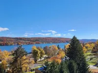 Charming Waneta Lake Front Cottage! Kayaks! Wine Country Flx Hotels in Tyrone