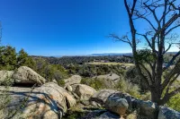 Cosy mountain top guest casita - 10 minutes from downtown Prescott