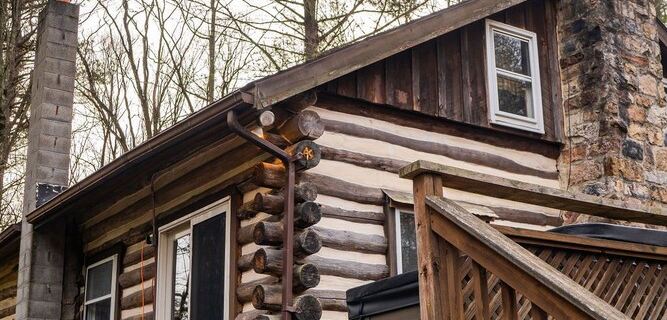 Rustic Mountain Getaway w/ Pool + Hot Tub Near Penn's Creek Hotels in Union County