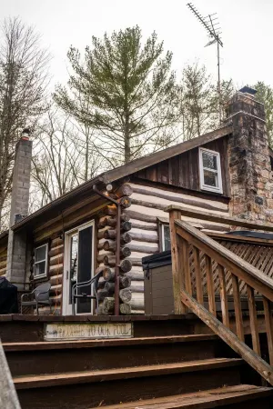 Rustic Mountain Getaway w/ Pool + Hot Tub Near Penn's Creek