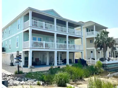 Totally Beaching - Unit #1