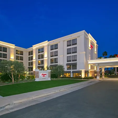 Hampton Inn San Diego-Kearny Mesa Отели рядом с достопримечательностью «Стадион SDCCU»