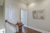 Beautiful Townhouse at De Tonti Square