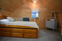 Sebec Lakefront Cottage, Swim/Boat/BBQ from deck