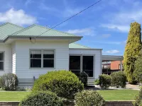 Central Murtoa Home with Lake view, family friendly. Hotels in Horsham