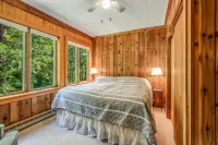 Webster Lake Retreat for Nature and Water Lovers