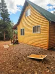 Cozy Cabin & Hot Tub Pet Friendly with AC and Fast WiFi in Duck Creek Village