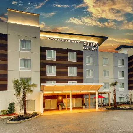 TownePlace Suites Mobile Saraland Отели в г. Сараленд