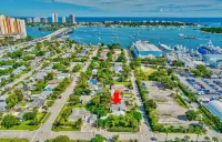 ☀Captains Cottage☀ 0.2 miles to water! Minutes to Singer Island & Peanut Island!