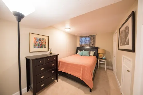 COZY Lower Level 3 Bedroom Private Suite in South Boulder