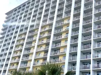 Oceanfront Condo, Balcony, Pools, Beach Access, Walk to Restaurants & Boardwalk