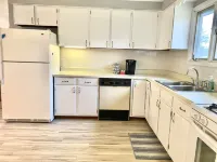 Spacious House short walk to Bills Stadium Hotel di Orchard Park