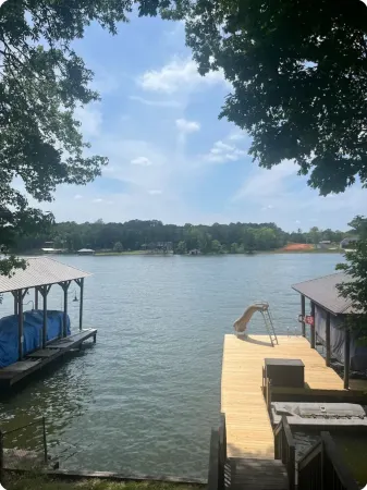 Escape the City and Enjoy Quality Time with Family with a Lakeview! Отели в г. Сент-Клэр