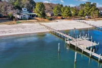 Year-Round River Escape with Beach & Indoor Heated Pool, Hot Tub and More! - 4-Star