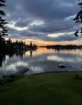 Waterfront - Hot Tub - Apartment on Beautiful Lake Tapps! What a view!