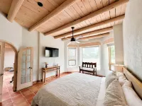 Slope & Sage Hideaway- 2m Arroyo Seco /20m Taos/20m Ski Valley Hotel dekat Williams Lake