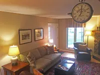 In the ❤️ of Downtown Blowing Rock Condo - 1st Floor - 2Bed 2Bath Hotels in Blowing Rock