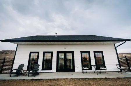 Rivers Edge Cottage! Отели в г. Cascade County