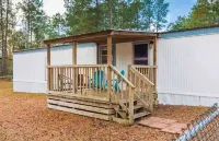 5 Minutes from Humphrey Boat Ramp,Guest Access to Pool and Tennis Courts