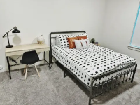 Modern Mapleton Get-a-way Hotels in Mapleton