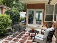 Relaxing Mediterranean style home w/hot tub, 2 golf carts, private beach access - Private Pools