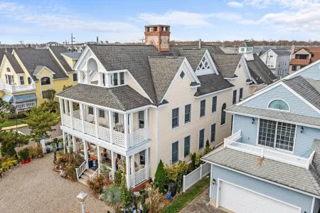 VERY BEAUTIFUL, CUSTOM DESIGNED-CREATED-BUILT LUXURY HOME!!!! PRIVATE BEACH!!!!