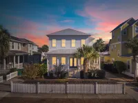 Private Pool + Hot Tub - Golf Cart - Block to Beach - Beach Chair Service