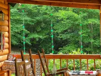 3 Bed 2 Bath~Hot Tub~Fire Pit~Game Room~Popcorn Machine~Hammocks~Mountain Views. Hotel a Cosby