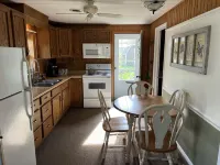 Pymatuning parkside cabin near Jamestown marina & dam