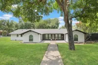 Modern house by ATT,6 flags-DFW-downtown Dallas