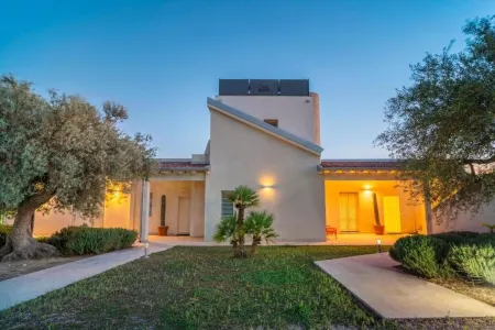 Villa Jewels 2 Отели рядом с достопримечательностью «Noto Cathedral»