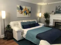 Beautiful Farmhouse near Atlanta Airport!