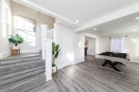 *LUXE Utopia w/Parking | Near LAX & Sofi/Forum*