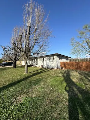 3 BD + 2BA House iin Harrison. Convenient location. Hotels near Boone County Heritage Museum